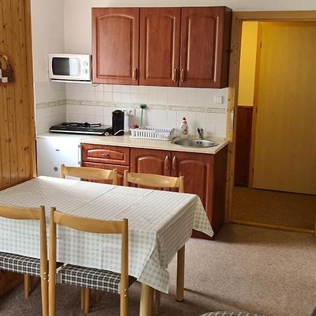 Apartmany Pony Ludvikov Bagian luar foto